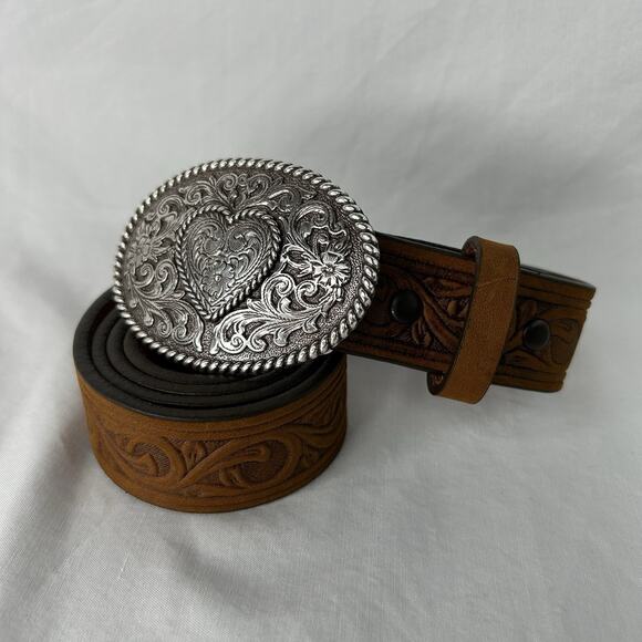 Justin Tooled Leather Belt Heart Buckle Size 30 Brown Cowgirl USA Made - Picture 1 of 3